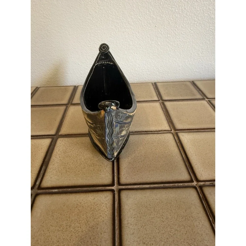 ICY ROAD Art Pottery Boat Planter Wave Motif Black Bronze Ceramic Cachepot 7